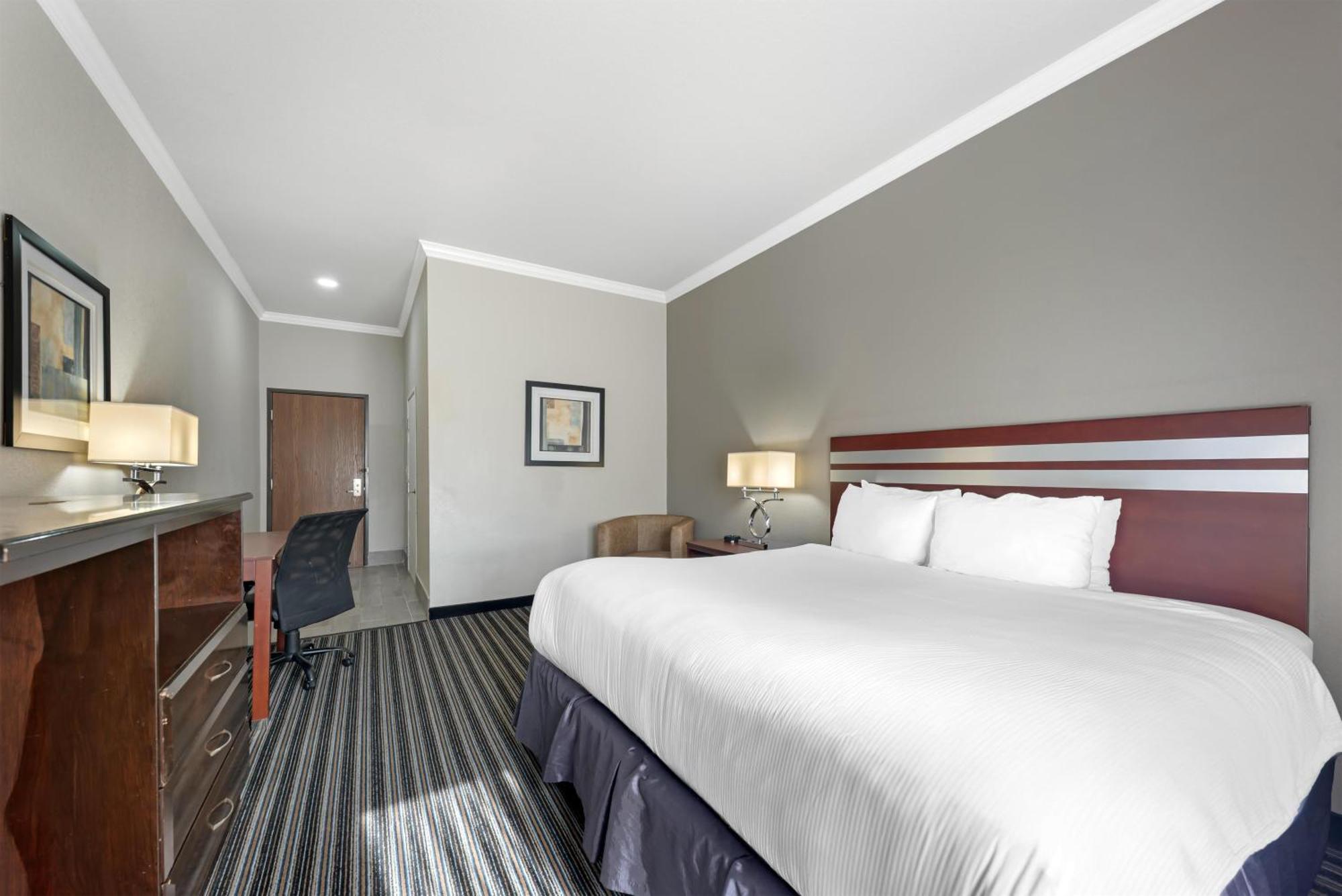 King Room Roll Shower Disability Access or Non-Smoking